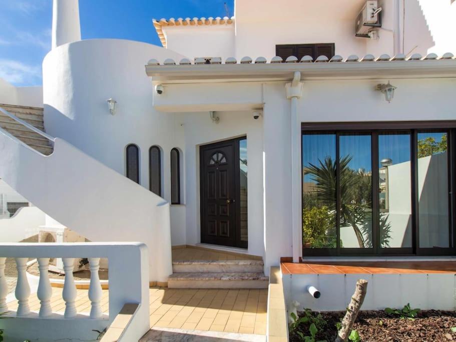 Villa Dogueno- Privat Pool & Privacy & Albufeira Center Kültér fotó
