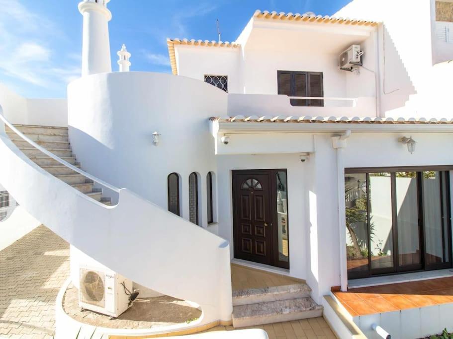 Villa Dogueno- Privat Pool & Privacy & Albufeira Center Kültér fotó